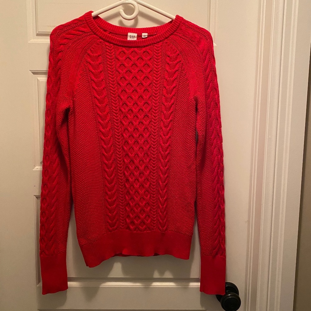 GAP Cable-Knit Crewneck Sweater